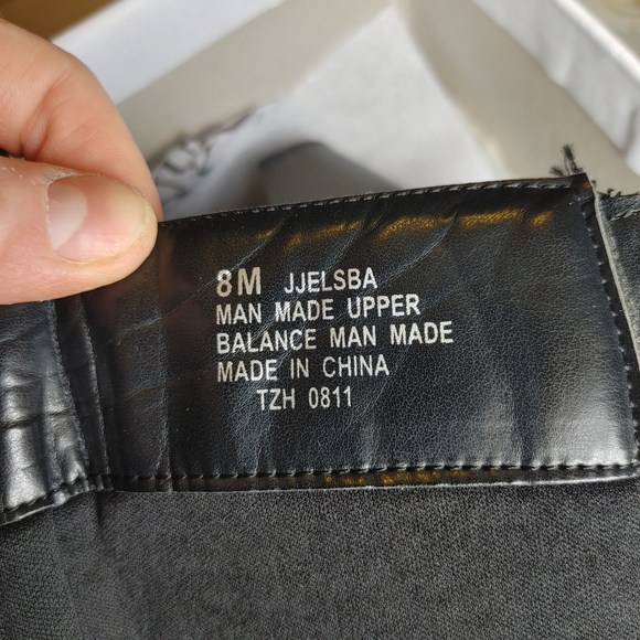 Nine & Co Heeled Black Leather Boot - Picture 2 of 5